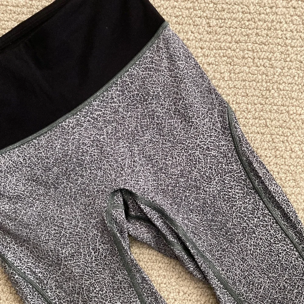 NEW LULULEMON Run the Day Crop HR 21” Fractal Dark Starlight Black Nulux 4 NWOT